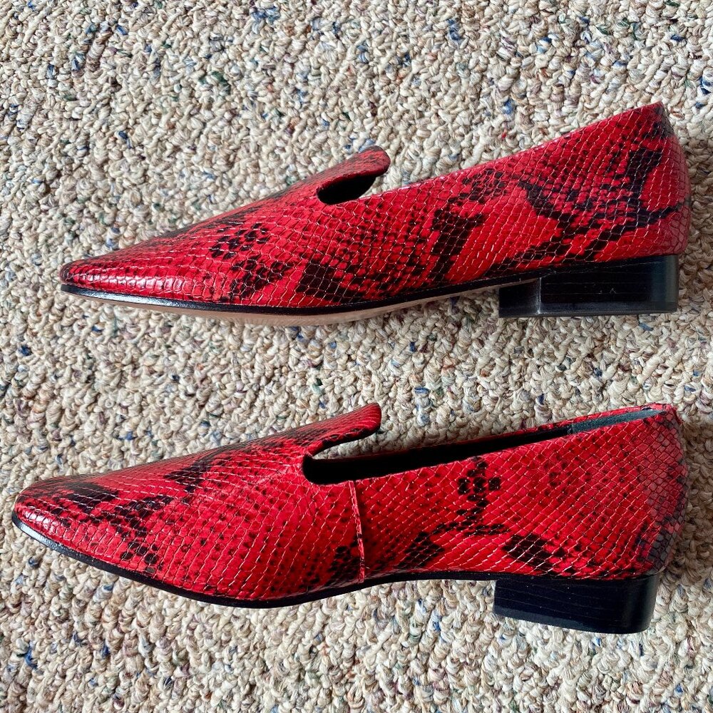 NEW Schutz Red Snakeskin Embossed Loafer Size 7.5B (Fits like 7)